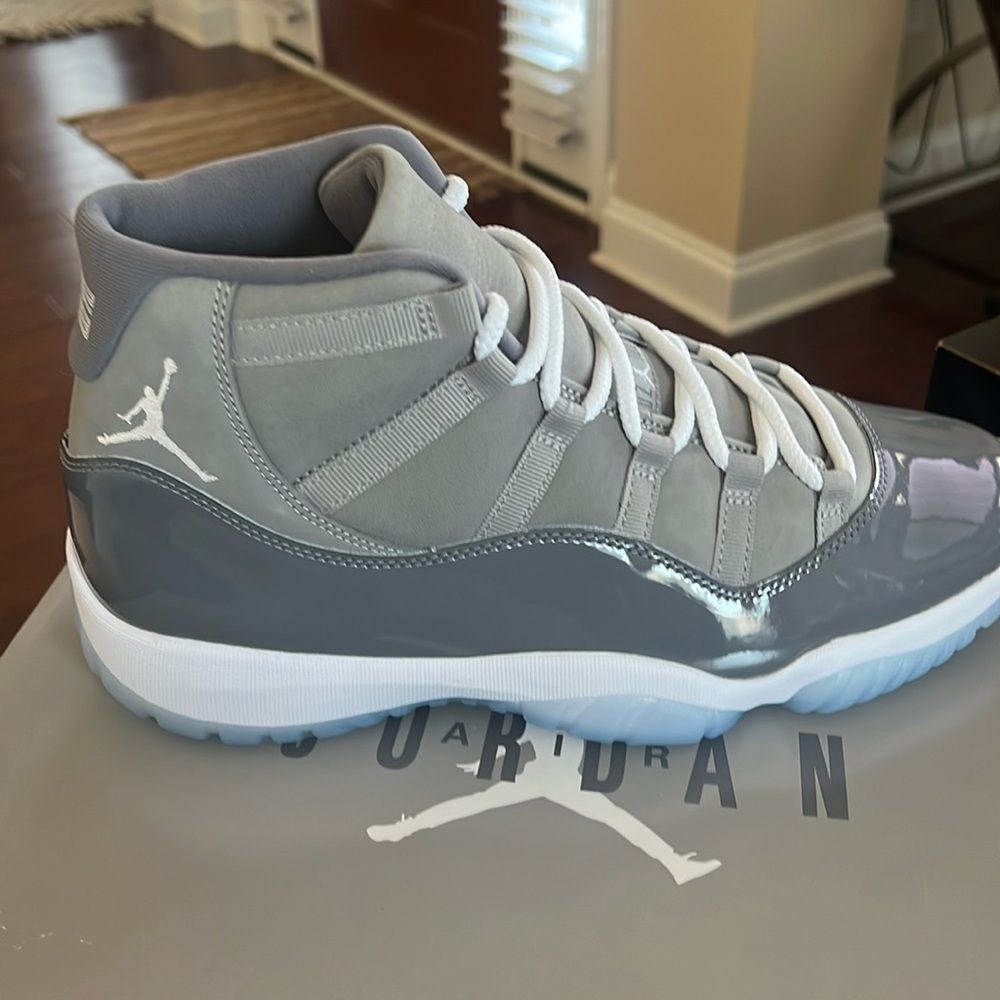 Brand new cool gray Jordan 11 never worn
